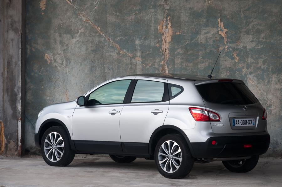  Nissan Qashqai 2010 года  (фото 172 из 204)